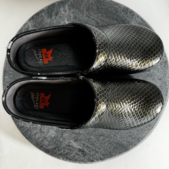 Dansko Leather Dark Green Taupe Snakeskin Clogs Non Slip Shoes 40 - Picture 7 of 12